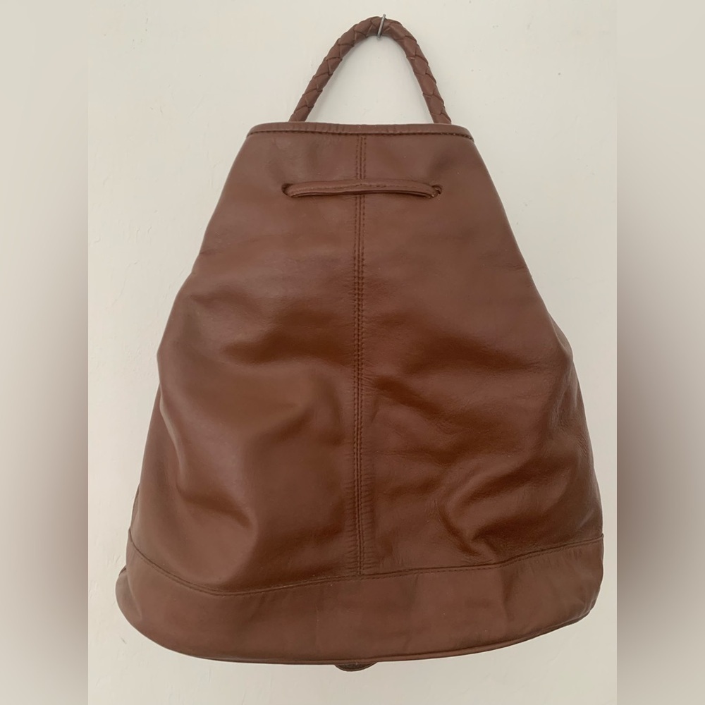 Rare Vintage Gianni
Valanti 1891 Crossbody
Braided Adjustable Leather Sienna Tan - Picture 3 of 12